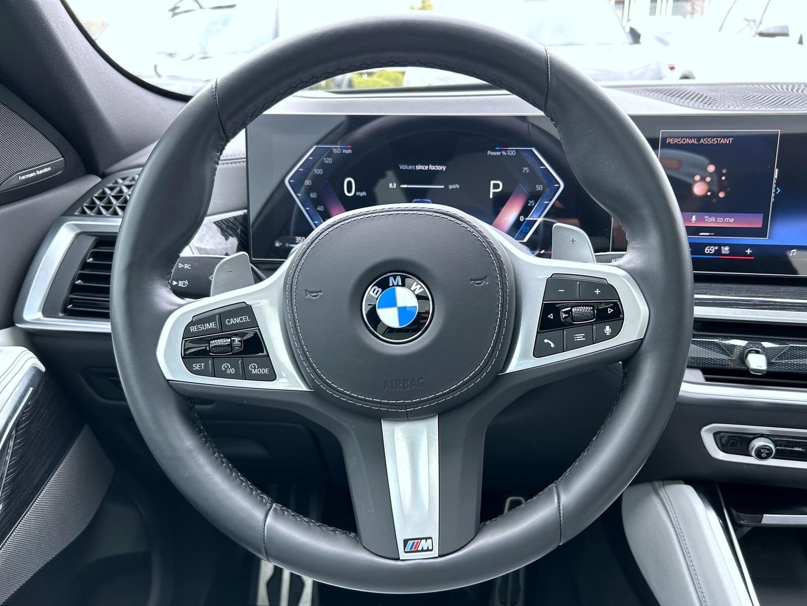 Used 2024 BMW X6 xDrive40i w/ Premium Package image 11