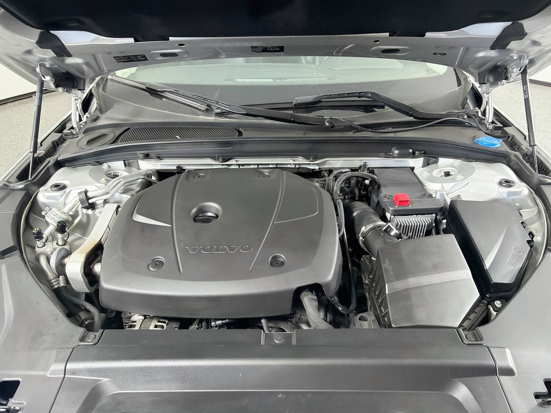 Used 2018 Volvo S90 T5 Momentum w/ Convenience Package FWD image 31