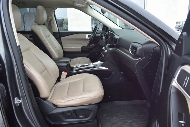 Used 2020 Ford Explorer XLT w/ Equipment Group 202A image 48