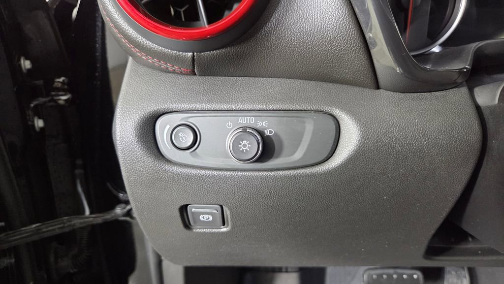 Used 2020 Chevrolet Blazer RS image 21