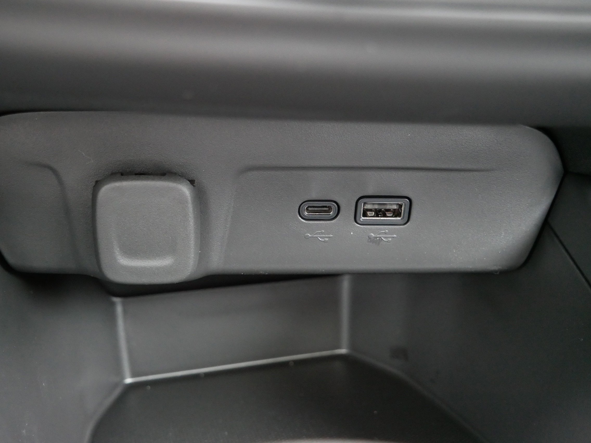 New 2026 Chevrolet Trax RS w/ Sunroof Package image 19