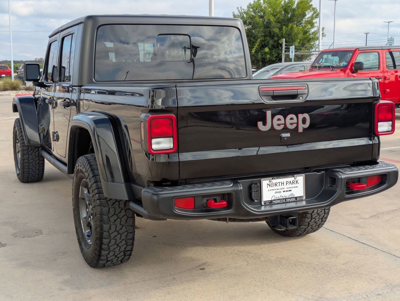 Used 2023 Jeep Gladiator Rubicon w/ Trailer Tow Package image 5
