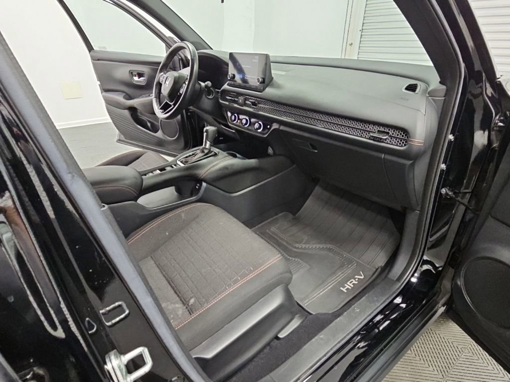 Used 2024 Honda HR-V Sport image 31