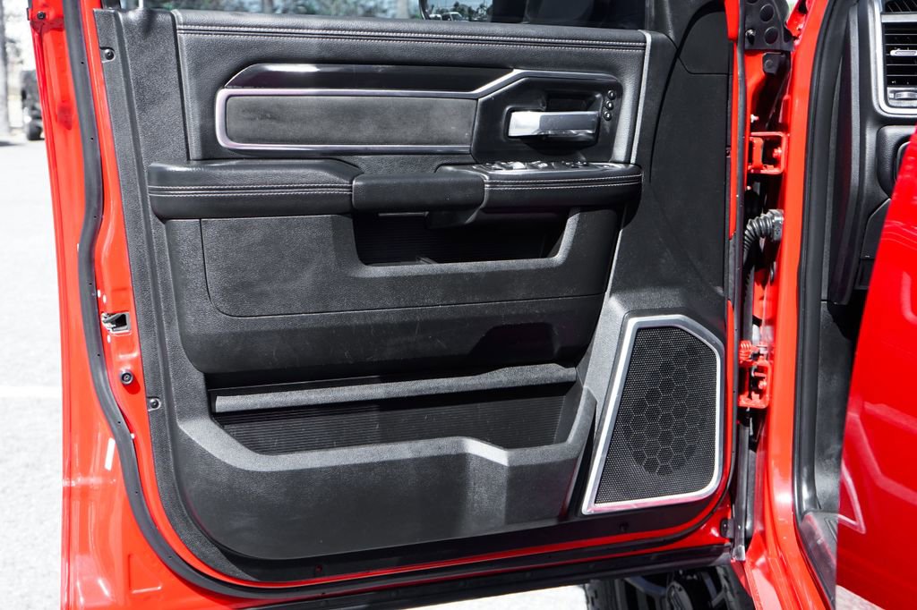 Used 2021 RAM 2500 Laramie w/ Night Edition AWD/4WD image 18