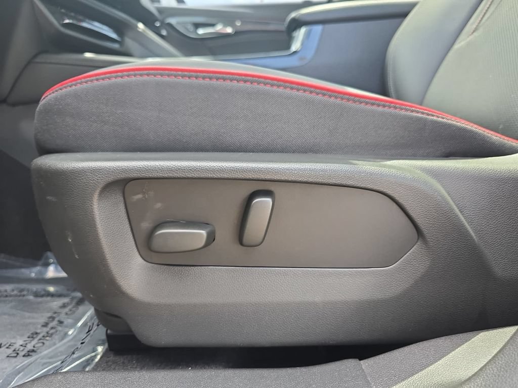 Used 2023 Buick Envision Essence AWD/4WD image 28