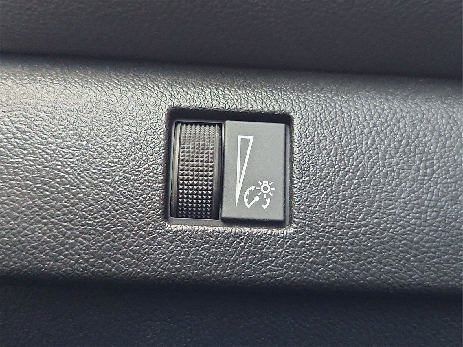 Certified 2026 Chevrolet Colorado LT RWD image 18