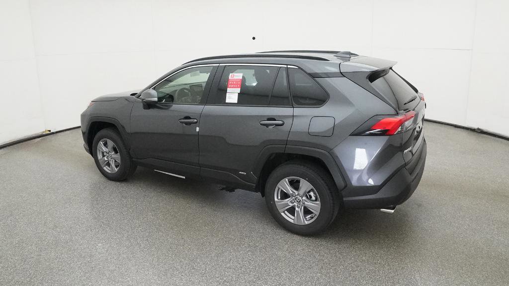New 2025 Toyota RAV4 XLE image 4
