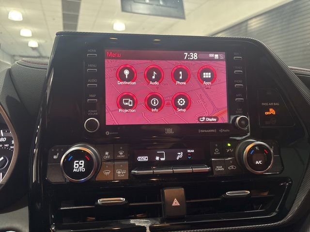 Used 2022 Toyota Highlander XSE AWD/4WD image 23