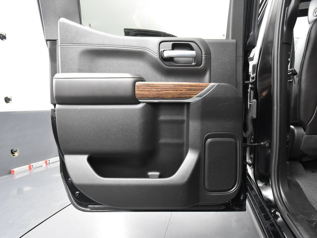 Used 2019 Chevrolet Silverado 1500 High Country AWD/4WD image 29