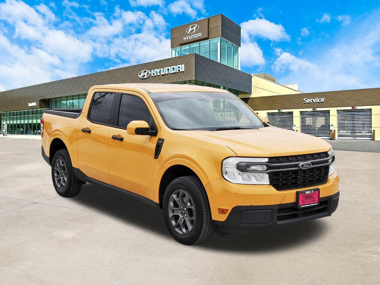Used 2023 Ford Maverick XLT w/ XLT Luxury Package FWD image 3