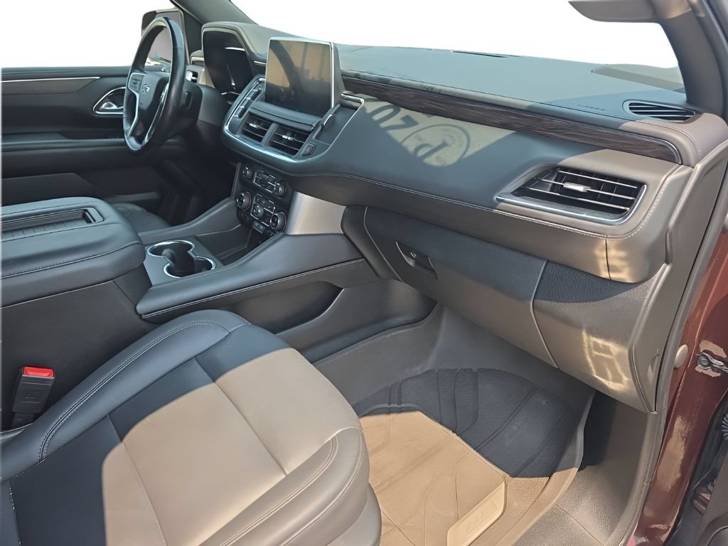 Used 2023 Chevrolet Tahoe Z71 w/ Luxury Package AWD/4WD image 22