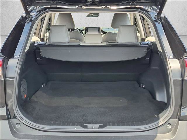 Used 2020 Toyota RAV4 Limited FWD image 6