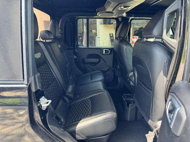 Used 2023 Jeep Gladiator Sport AWD/4WD image 19