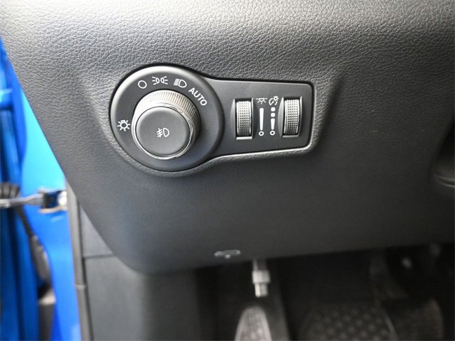 New 2025 Jeep Compass Latitude w/ Sun & Sound Group image 33