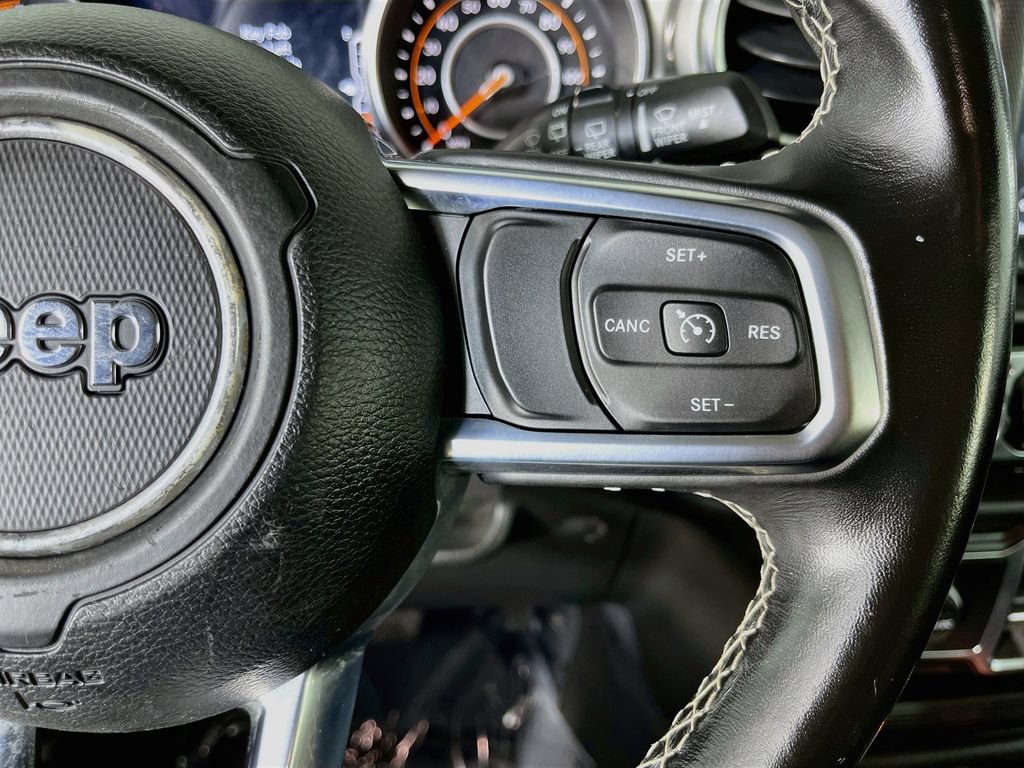 Used 2020 Jeep Wrangler Unlimited Sahara AWD/4WD image 17