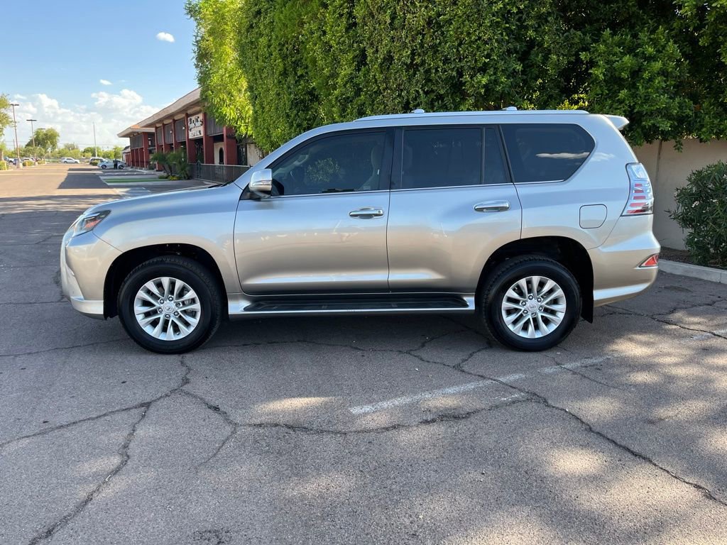 Used 2023 Lexus GX 460 Premium image 5