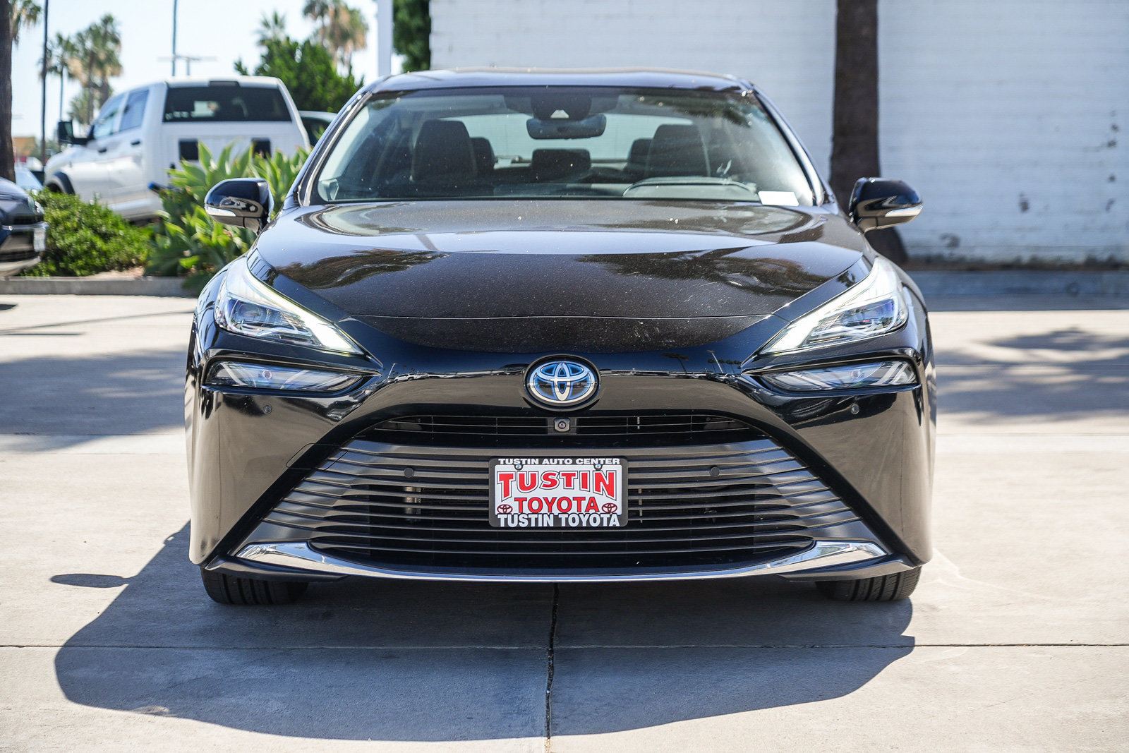 Certified 2022 Toyota Mirai w/ Advanced Technology Package RWD image 4