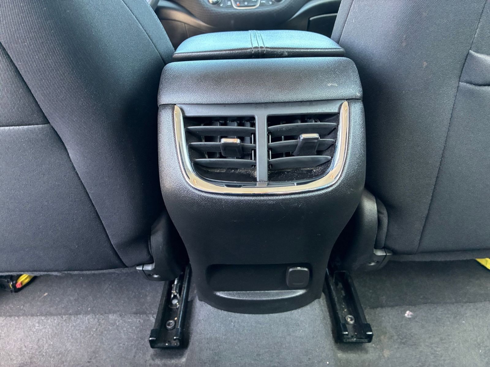 Used 2024 Chevrolet Malibu LT image 23