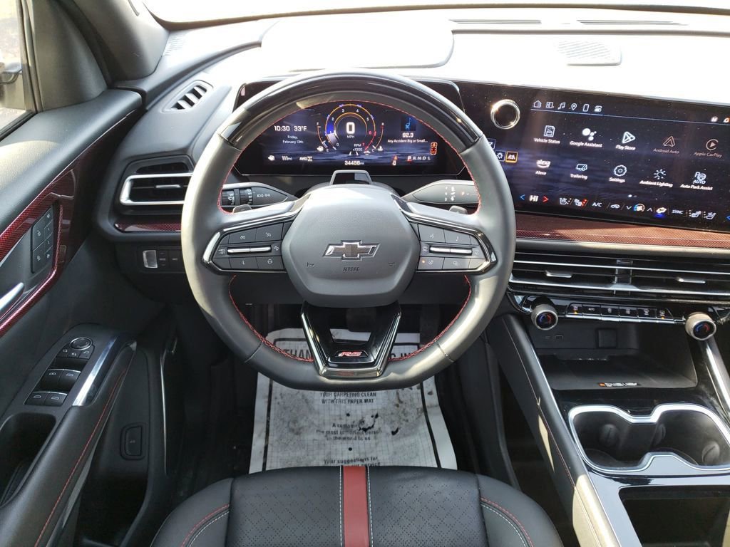 Used 2024 Chevrolet Traverse RS image 13