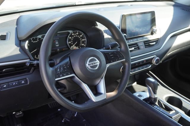 Used 2022 Nissan Altima 2.5 SV image 18