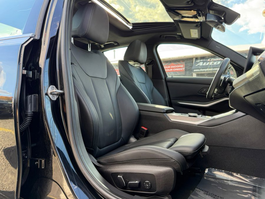 Used 2025 BMW 330i xDrive Sedan image 22