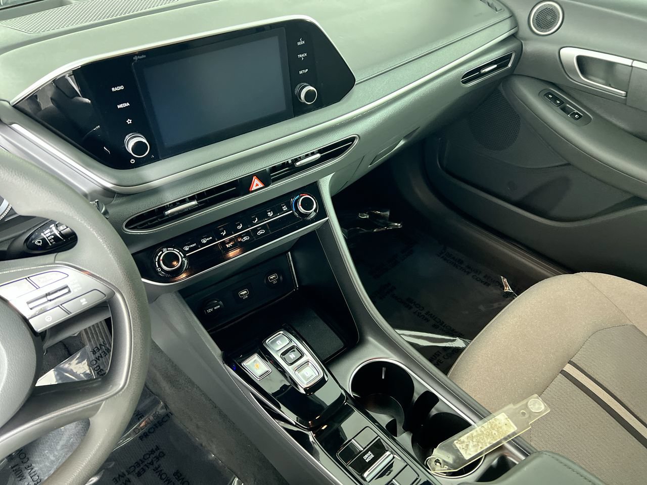 Used 2021 Hyundai Sonata SE w/ Cargo Package FWD image 17