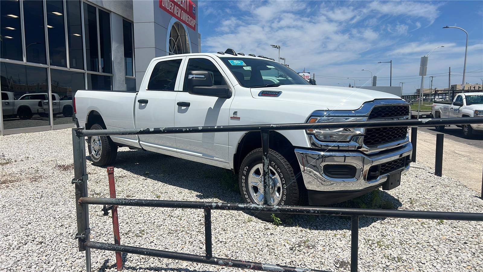 Certified 2024 RAM 2500 Tradesman w/ Chrome Appearance Group AWD/4WD image 12