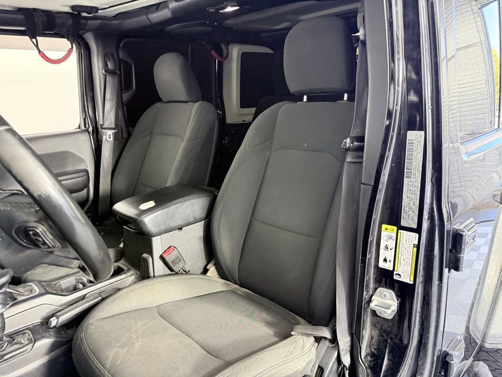 Used 2018 Jeep Wrangler Unlimited Sport S image 12