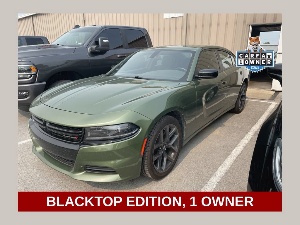 Used 2022 Dodge Charger SXT w/ Blacktop Package RWD image 1