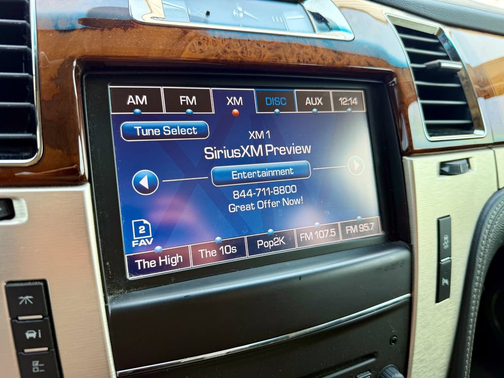 Used 2013 Cadillac Escalade ESV Platinum AWD/4WD image 27