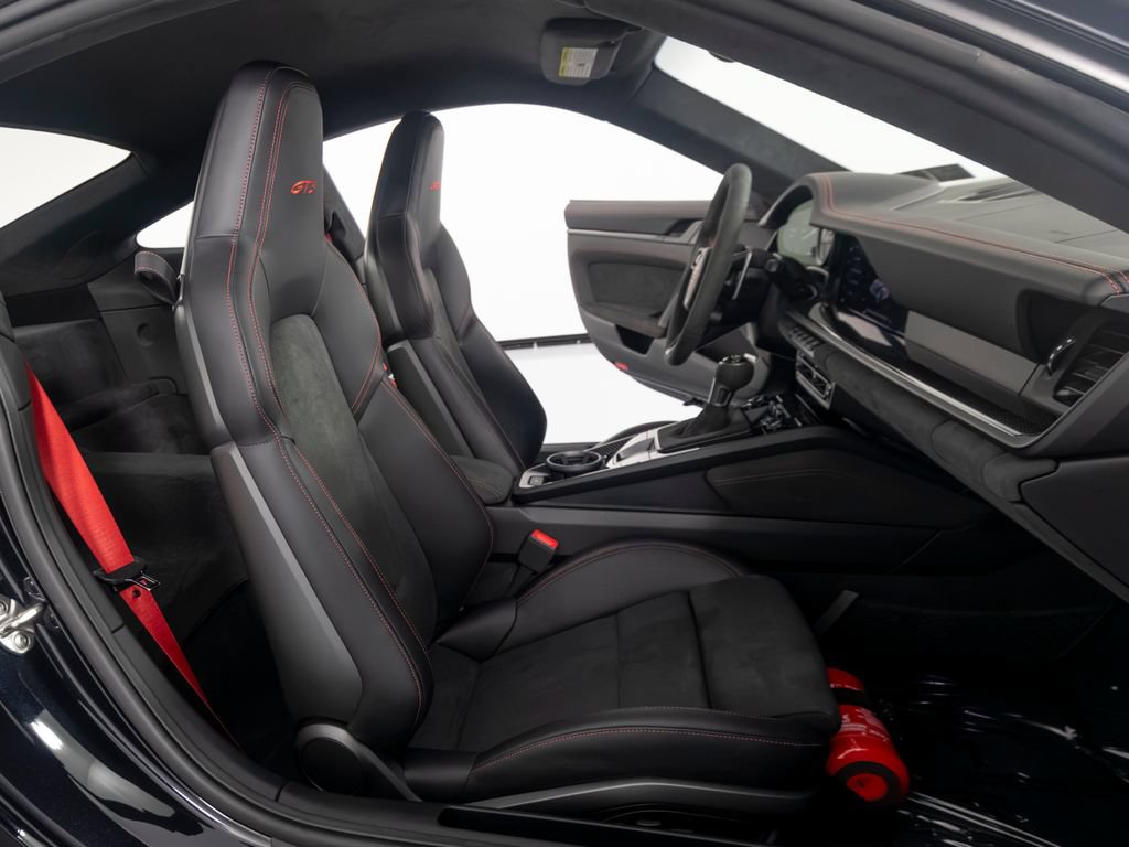 Used 2022 Porsche 911 GT3 RWD image 37