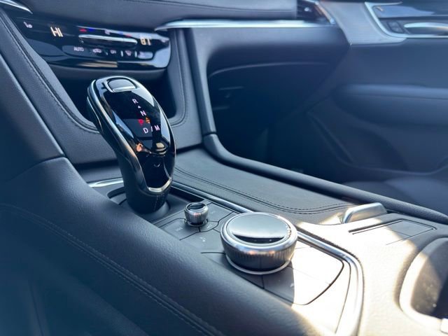 Used 2025 Cadillac XT5 Premium Luxury image 24