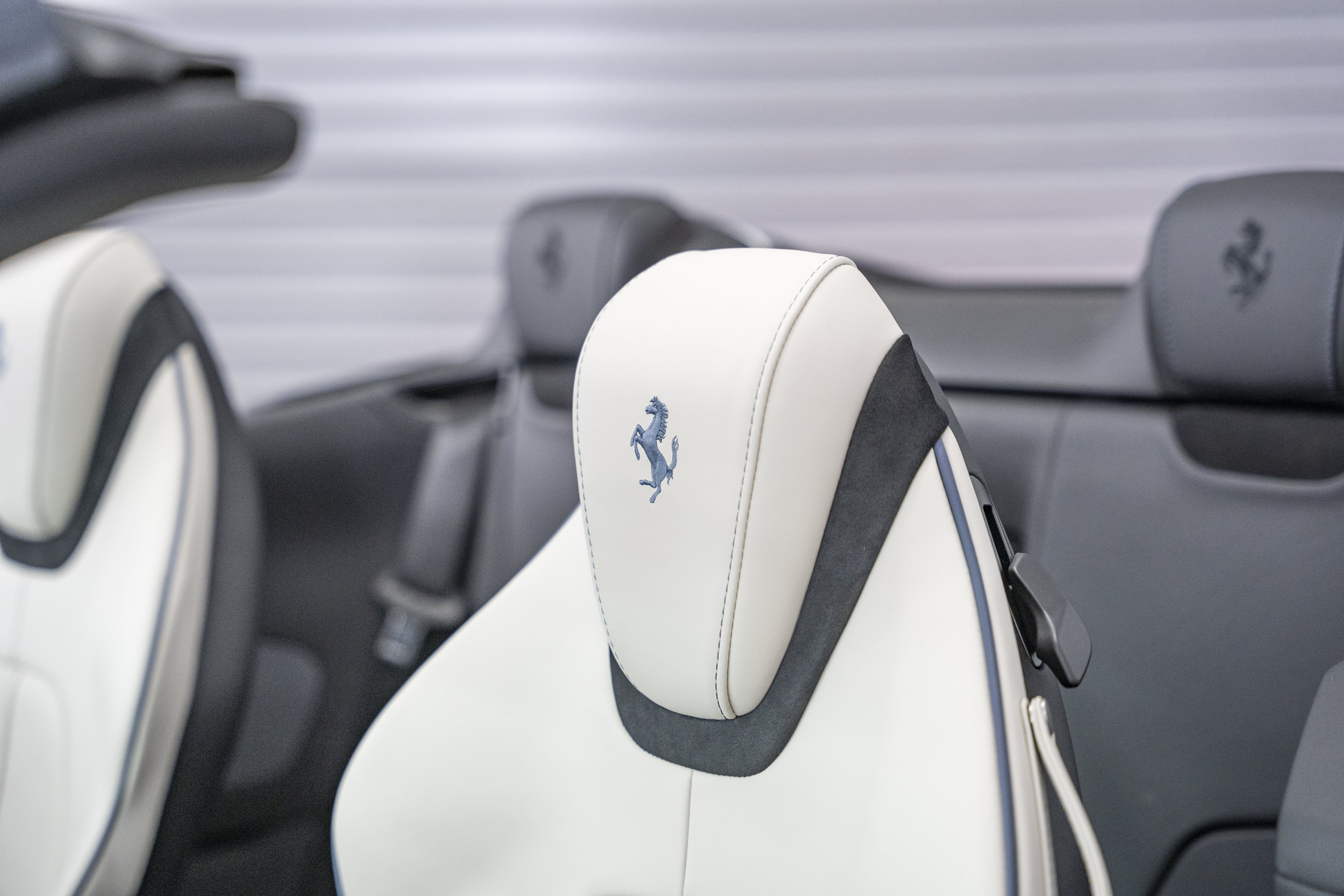 Used 2025 Ferrari Roma Spider RWD image 24