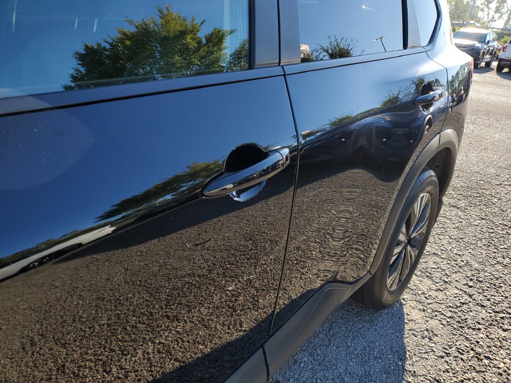 Certified 2023 Nissan Rogue SV w/ SV Premium B Package AWD/4WD image 9