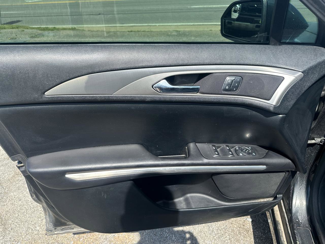 Used 2015 Lincoln MKZ AWD w/ Equipment Group 101A Select image 15