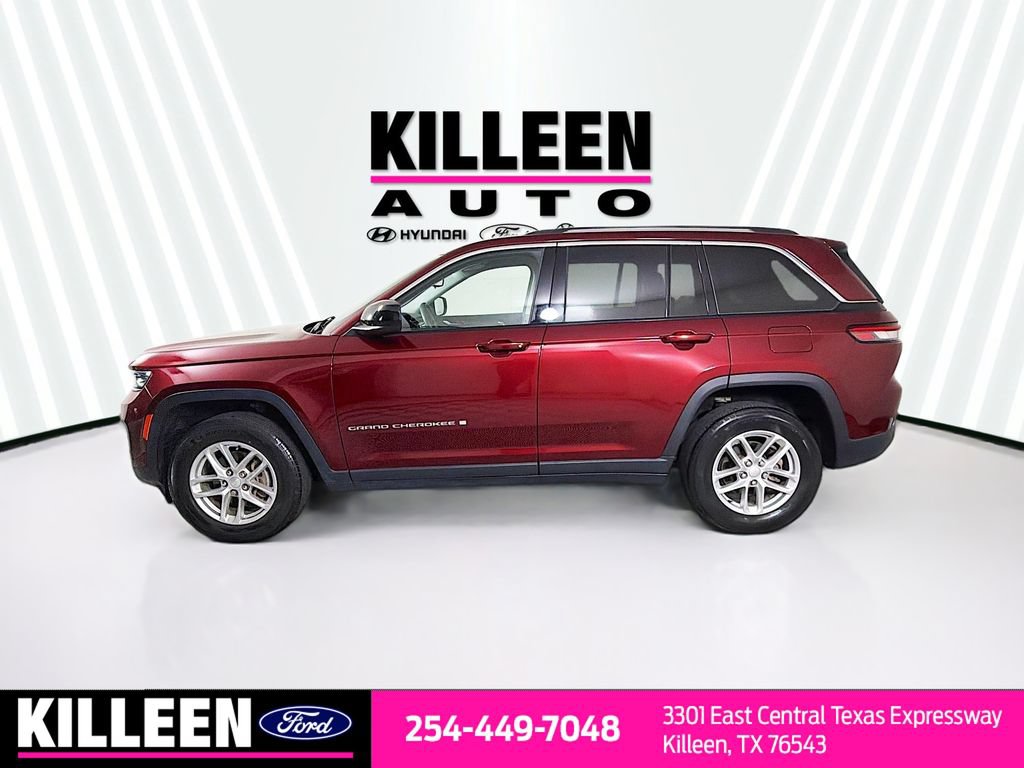 Used 2023 Jeep Grand Cherokee Laredo AWD/4WD image 4