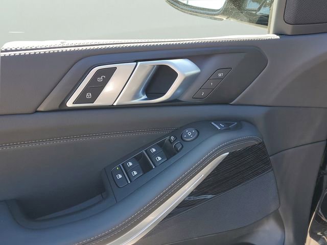 Used 2026 BMW X5 sDrive40i w/ M Sport Package image 19