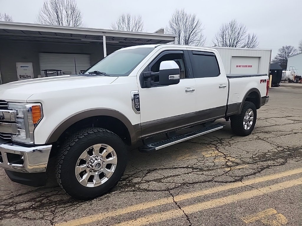 Used 2017 Ford F250 Lariat w/ Lariat Ultimate Package image 2