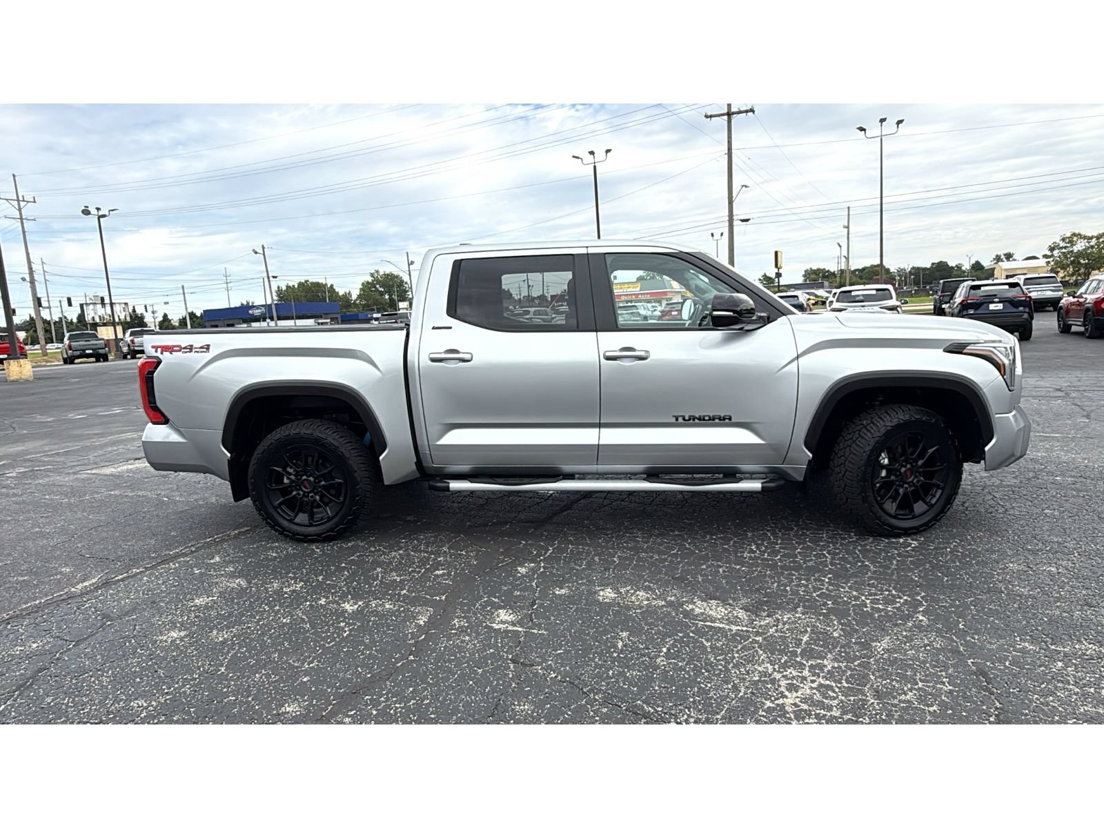 Used 2024 Toyota Tundra Limited w/ TRD Off-Road Package AWD/4WD image 8