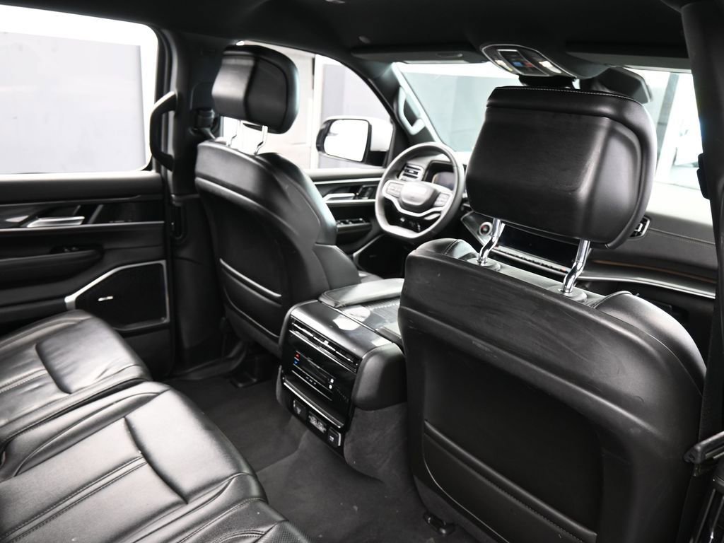 Used 2022 Jeep Wagoneer Series I RWD image 51