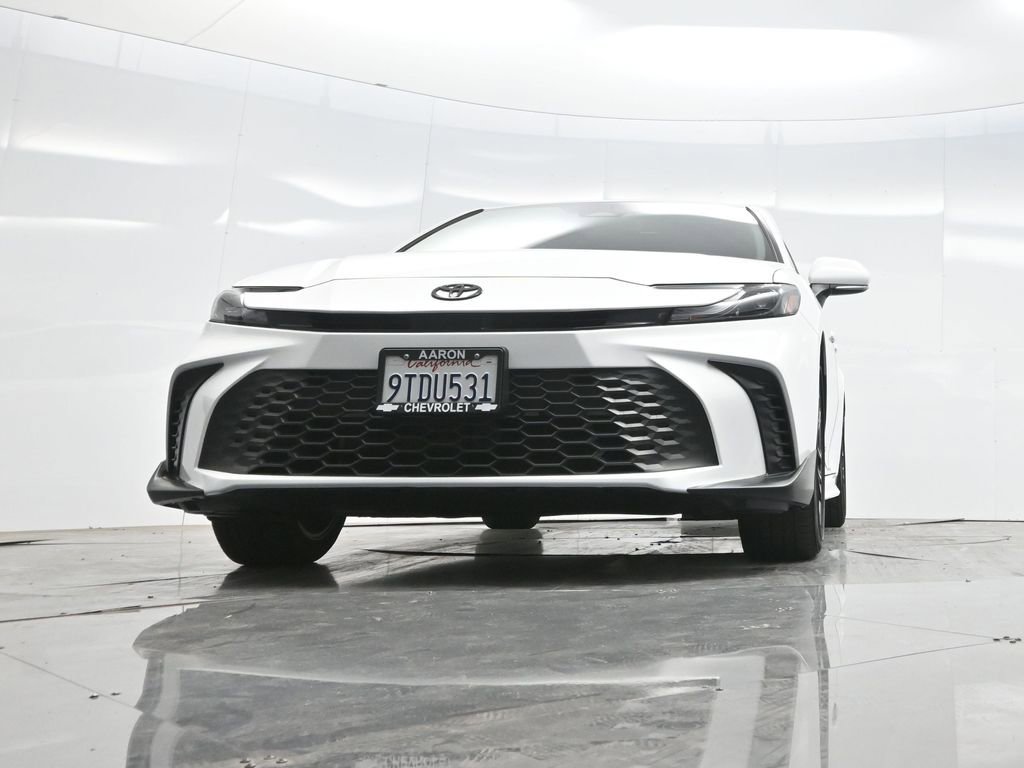 Used 2025 Toyota Camry SE w/ Convenience Package image 58