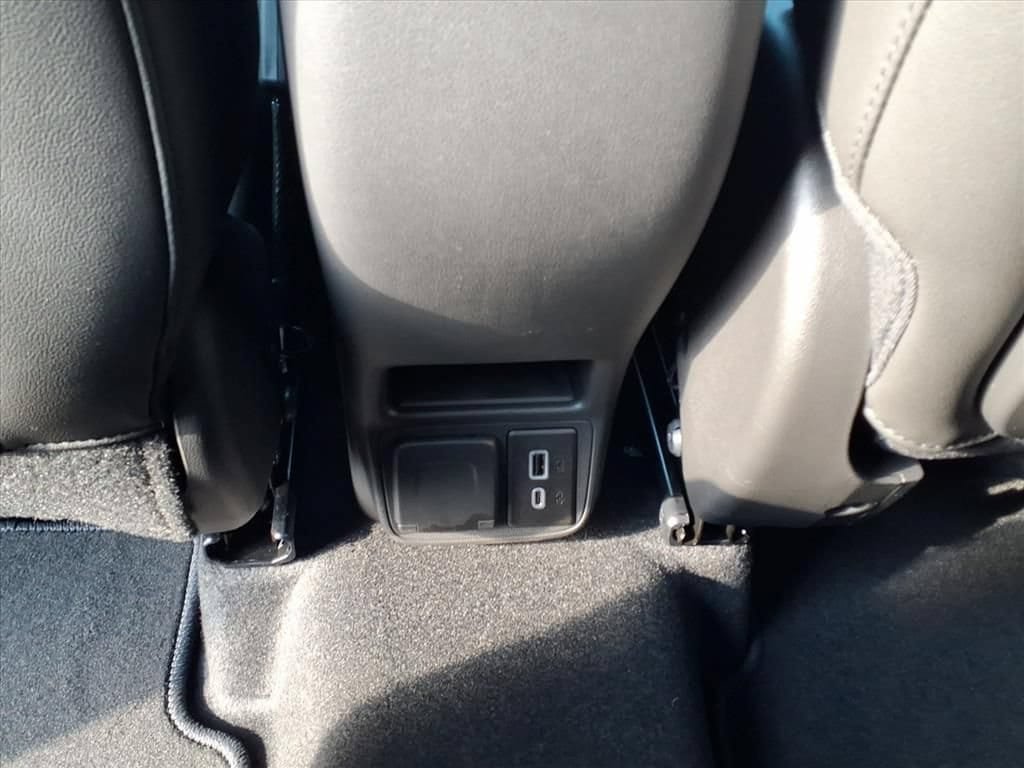 New 2026 Chevrolet TrailBlazer RS w/ Convenience Package AWD/4WD image 19