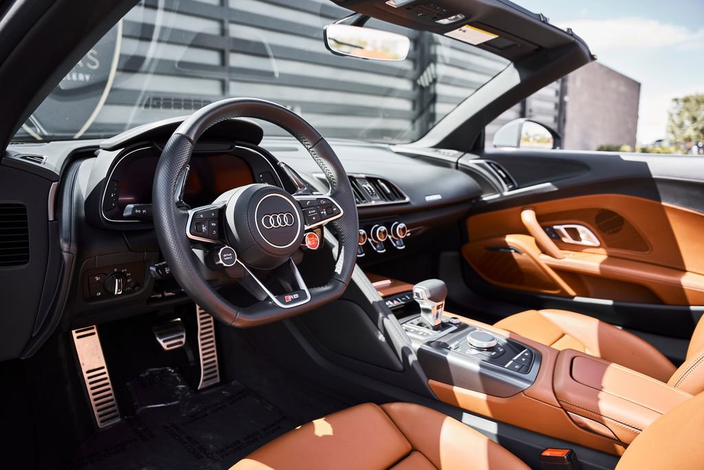 Used 2020 Audi R8 V10 AWD/4WD image 2