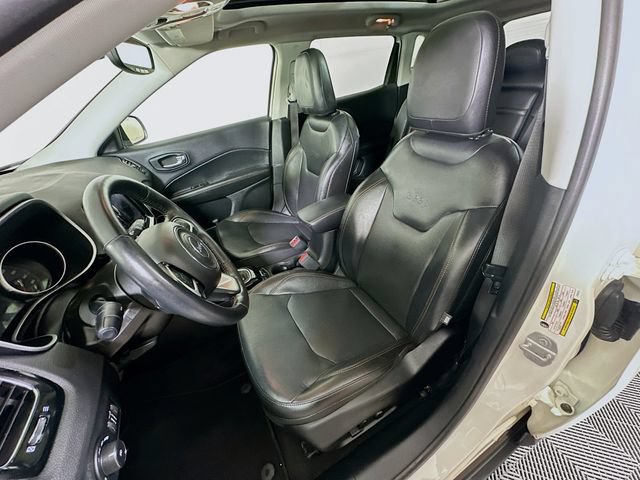 Used 2018 Jeep Compass Limited w/ Navigation Group AWD/4WD image 27