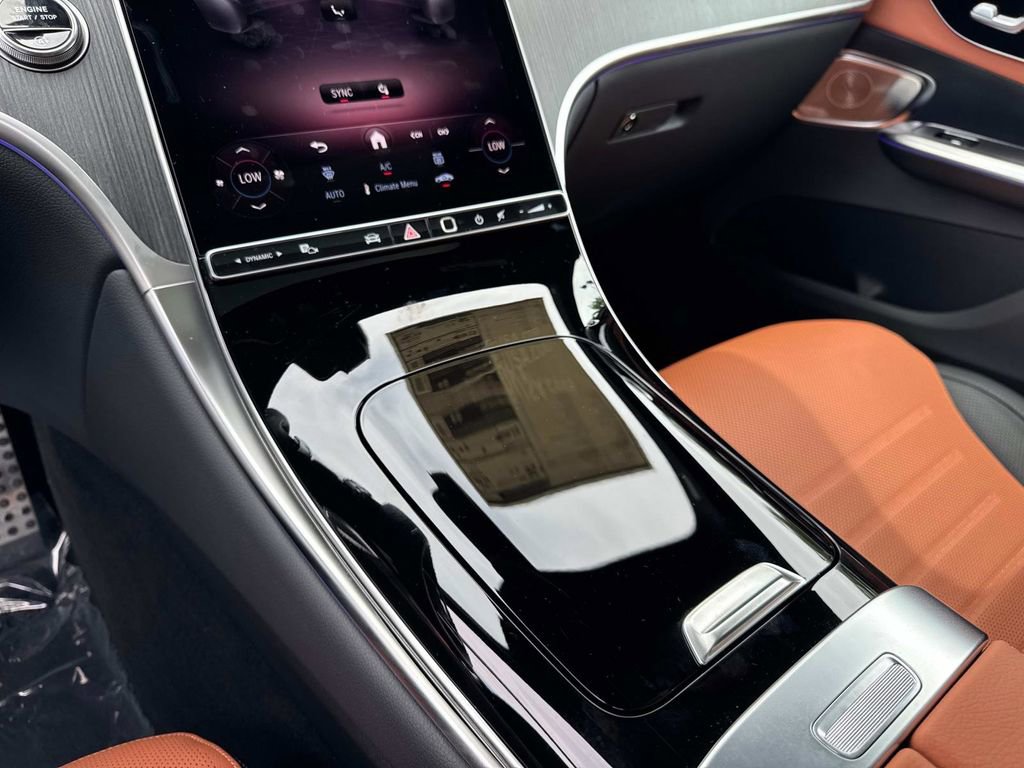 New 2025 Mercedes-Benz GLC 300 4MATIC image 25
