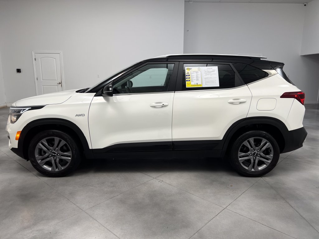 Used 2023 Kia Seltos S w/ Navigation Package AWD/4WD image 5
