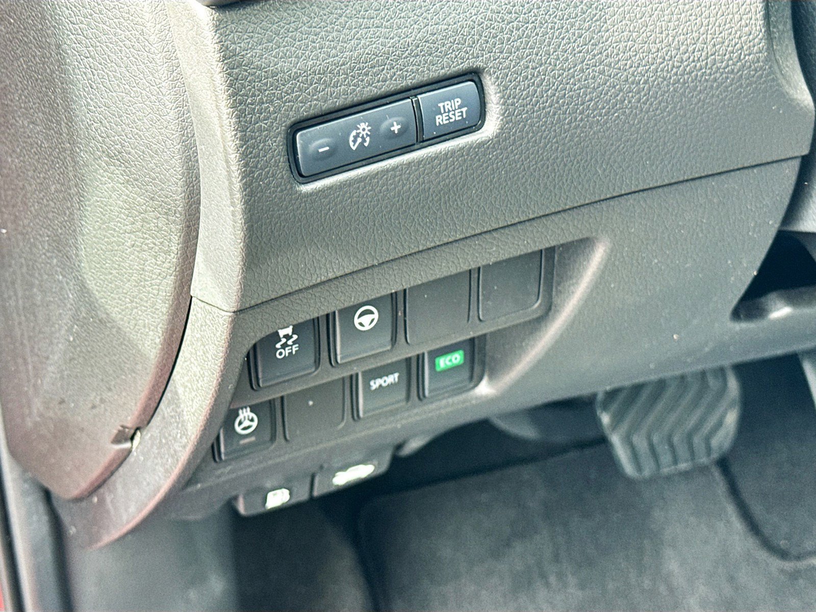 Used 2022 Nissan Rogue Sport SL FWD image 10