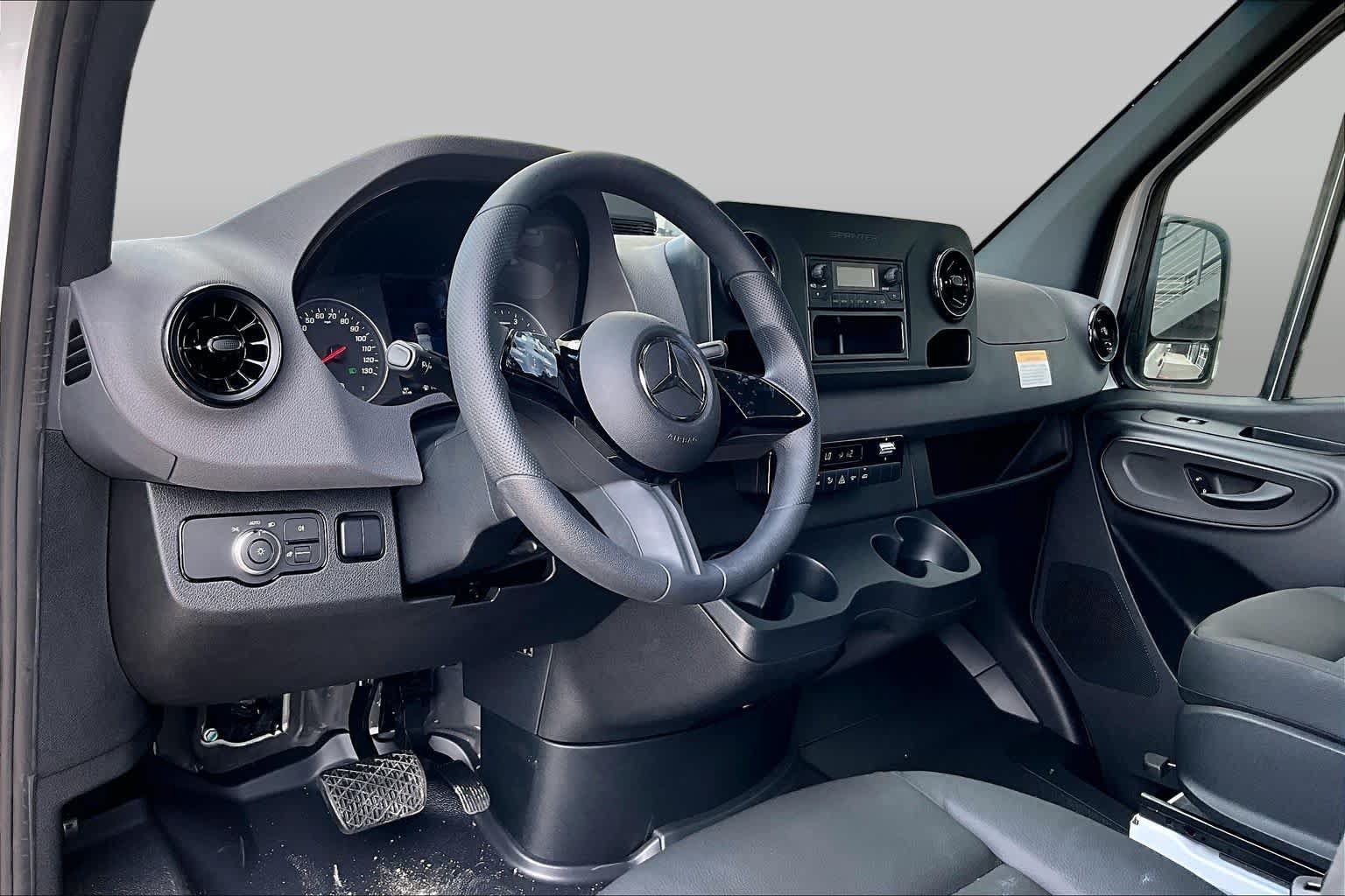 New 2026 Mercedes-Benz Sprinter 2500 image 8