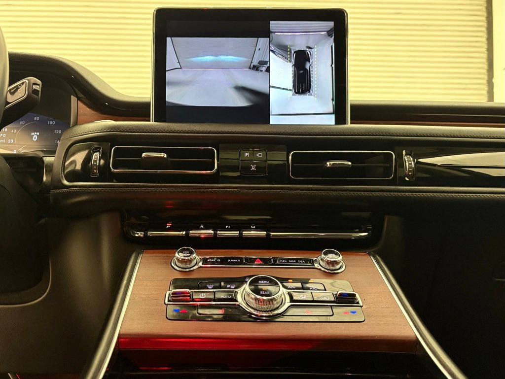 Used 2023 Lincoln Aviator Reserve RWD image 9