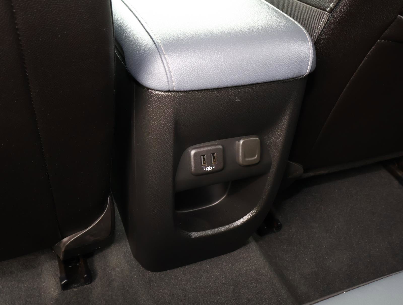 Used 2020 Chevrolet Colorado Z71 image 12